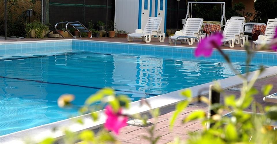 Hotel Roma Residenza Cervia Exterior photo