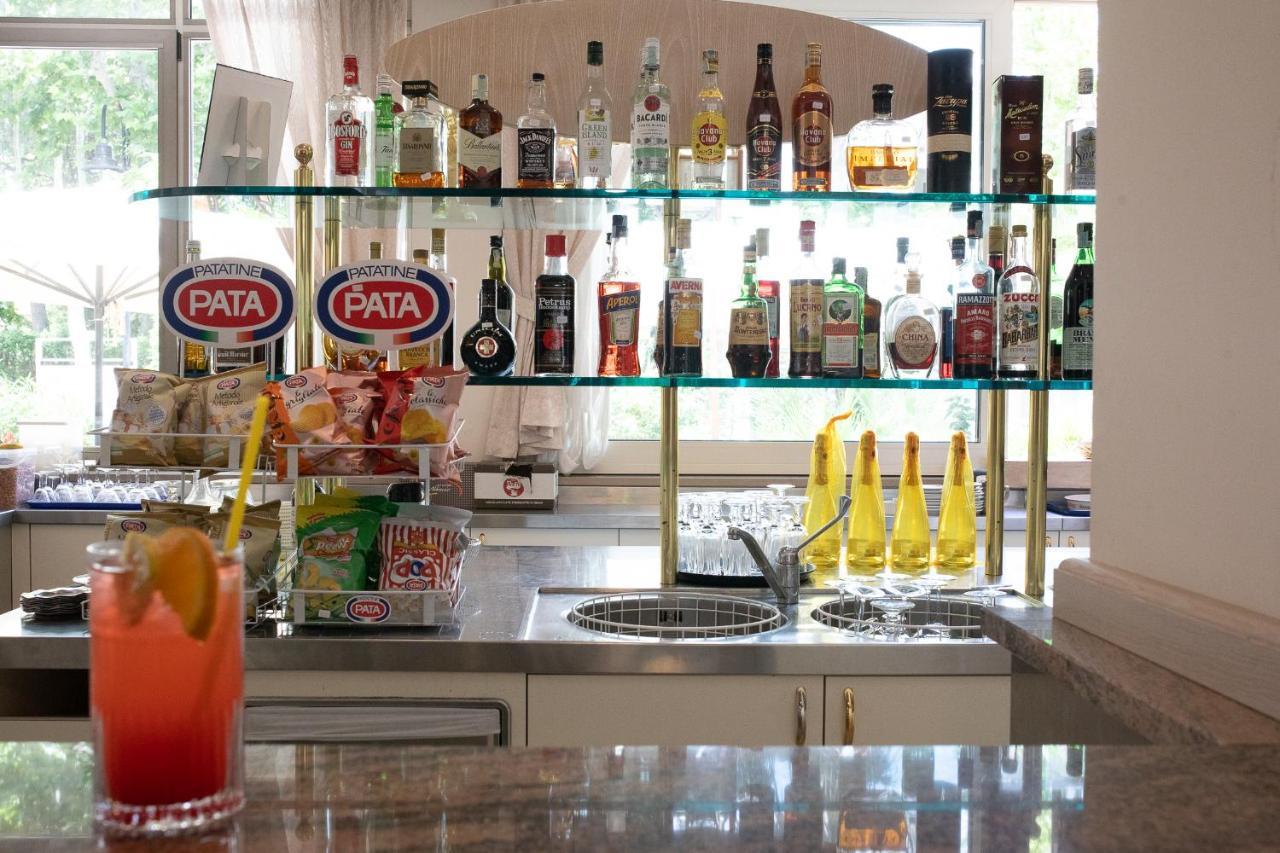 Hotel Roma Residenza Cervia Exterior photo