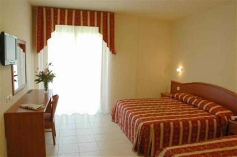 Hotel Roma Residenza Cervia Exterior photo